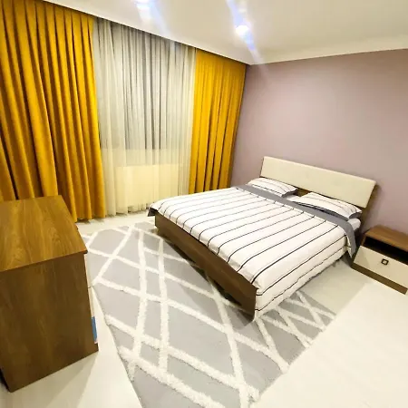 Cozy Near Pelican Mall, *