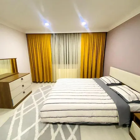 Cozy Near Pelican Mall, Apartment